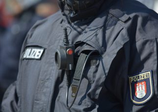 Видеокамера на немецком полицейском