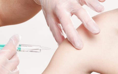 В Германии вводят обязательную вакцинацию для детей и взрослых с 2020 года.