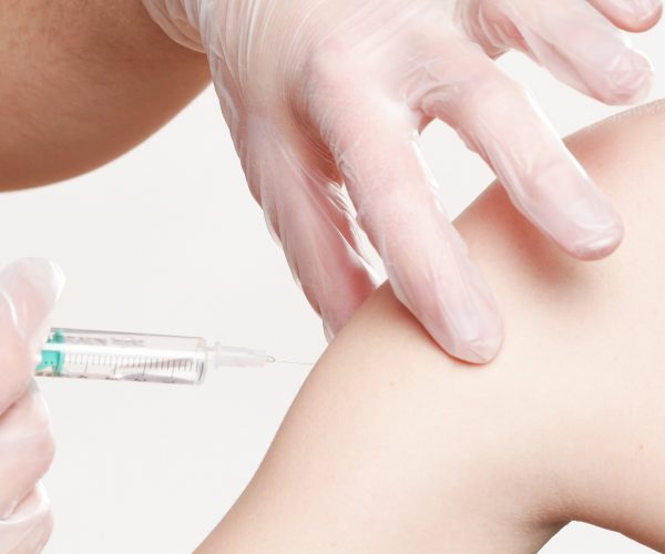 В Германии вводят обязательную вакцинацию для детей и взрослых с 2020 года.